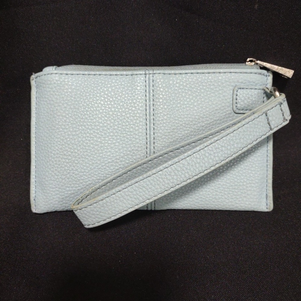 Jewell Thirty-One‎ Powder Blue Wristlet Clutch Zippered Pebbled Polyurethane Zip